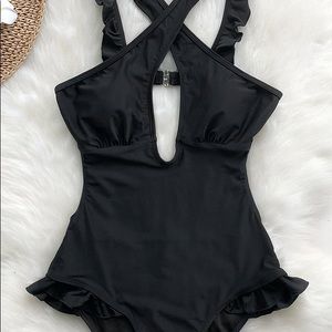 NWT - 😍 Cross-Front, Ruffled One-Piece